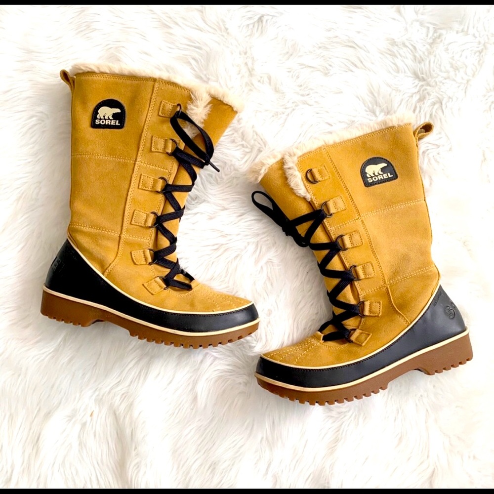 Sorel Tivoli II - NWOT